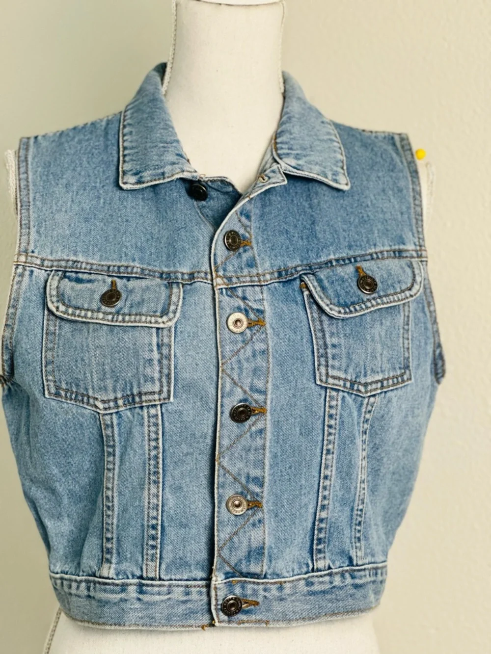 Vintage County Seat Jeanswear Light Wash Cropped Denim Vest Size Medium